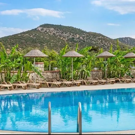 Hotel Kharma Beach Club Spa Apollonium Bay